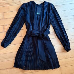 The Kooples Black Lace Trim Pleated Belted Long Sleeves Mini Dress Size:S NWT